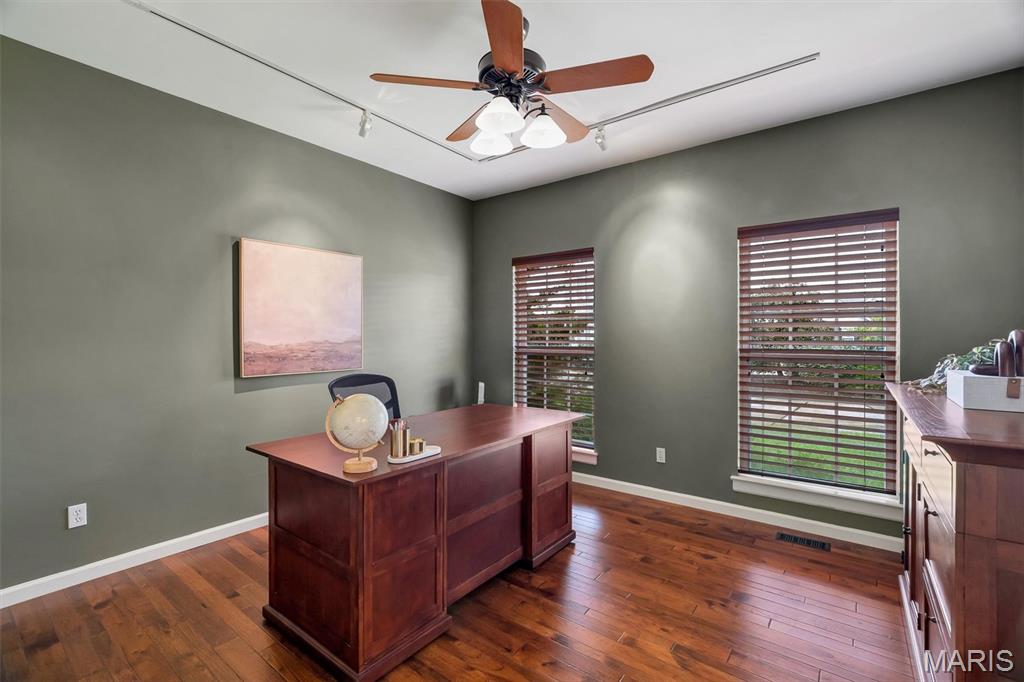 212 Palisades Ridge Court