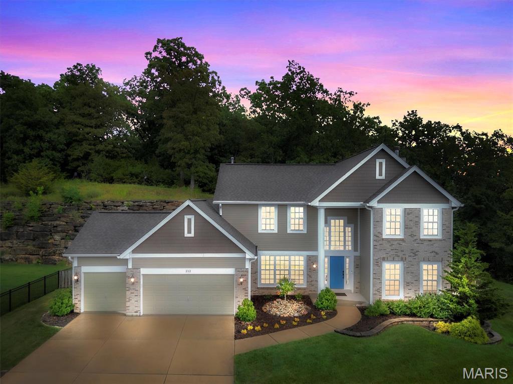 212 Palisades Ridge Court