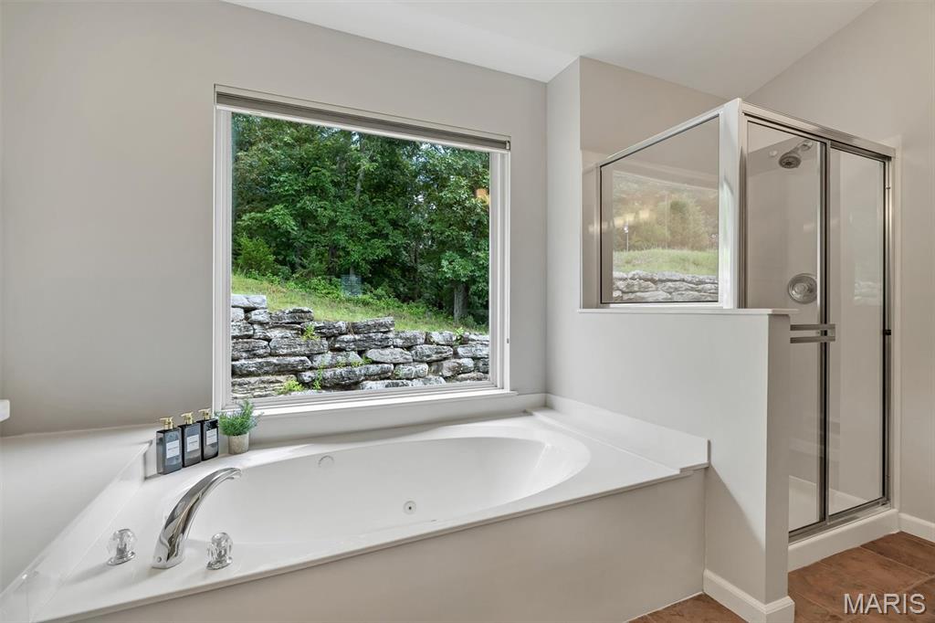 212 Palisades Ridge Court