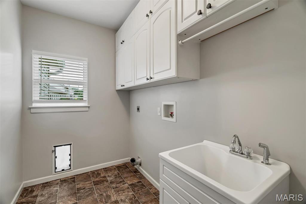 212 Palisades Ridge Court