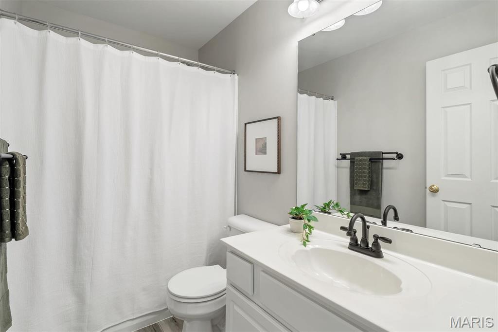 212 Palisades Ridge Court