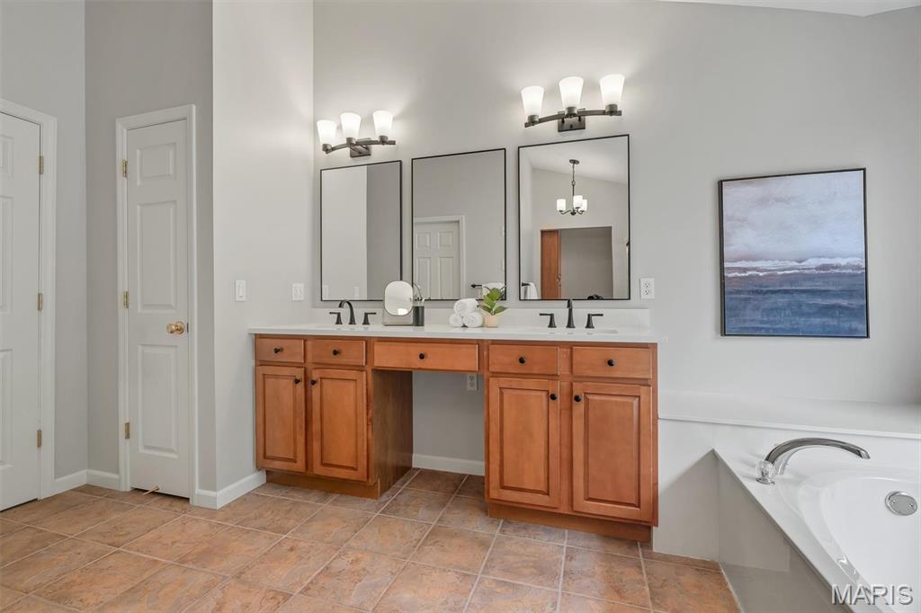 212 Palisades Ridge Court