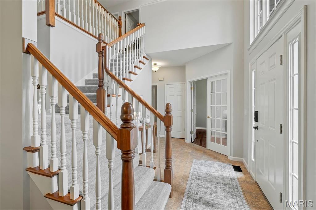 212 Palisades Ridge Court