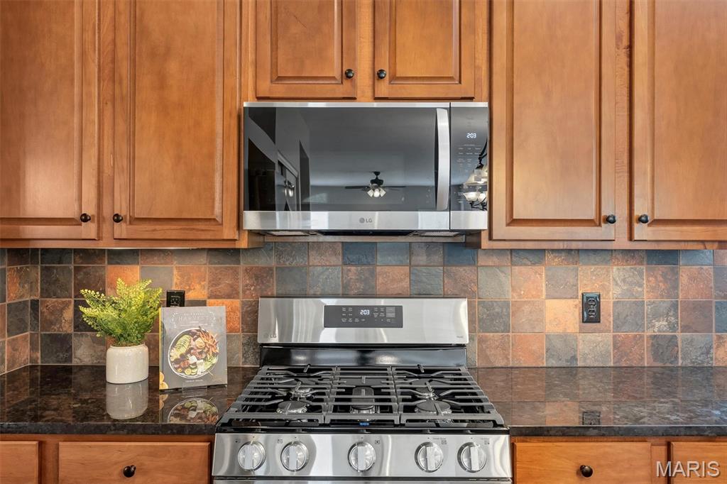 212 Palisades Ridge Court