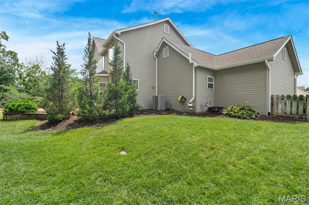 212 Palisades Ridge Court