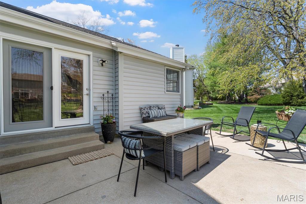 2306 Coventry Glenn Court