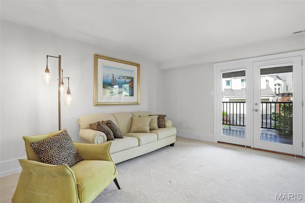 1709 Highview Circle Court