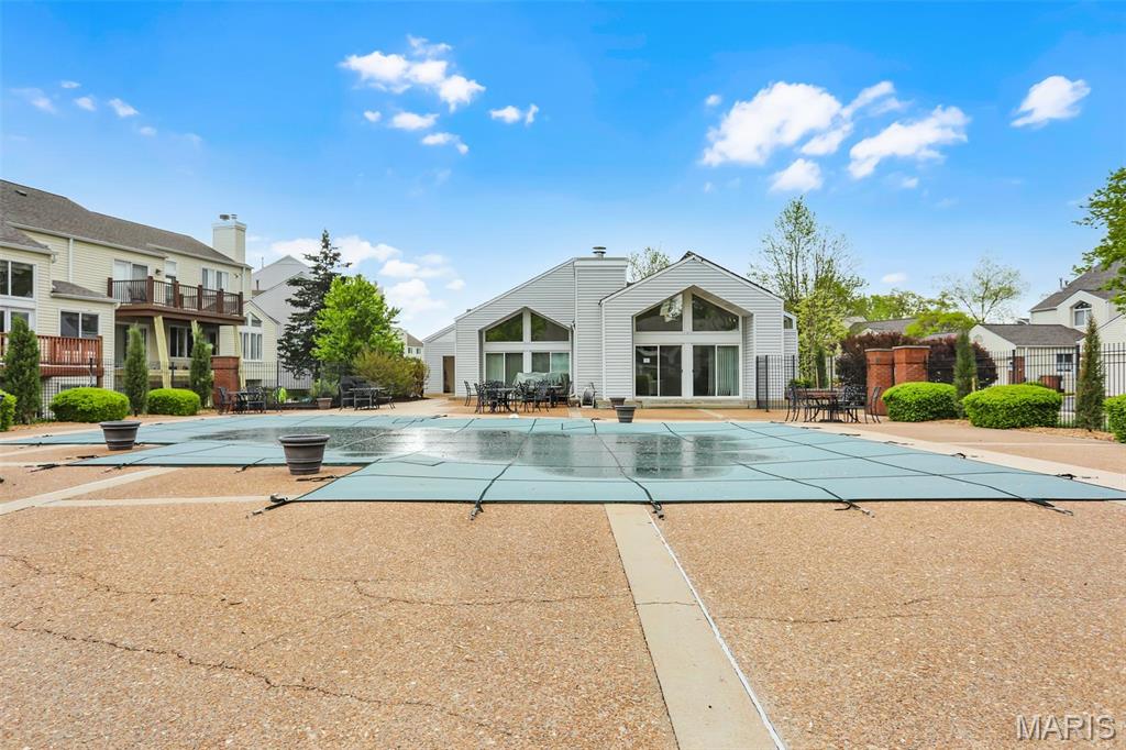 1709 Highview Circle Court