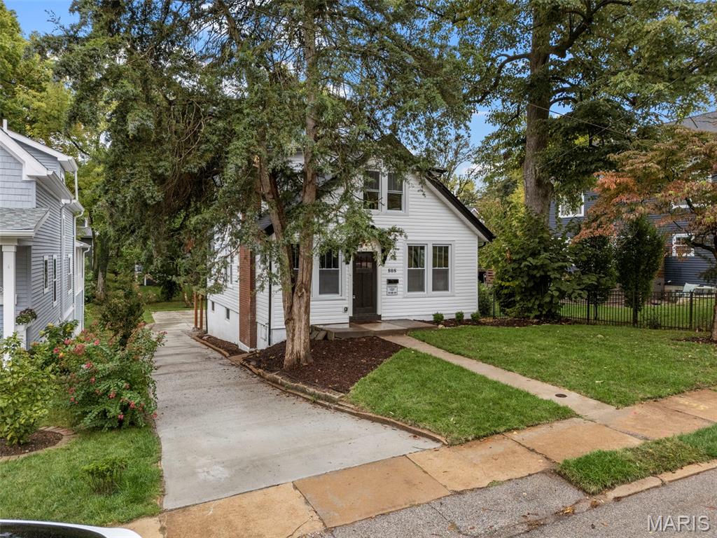808 Greeley Avenue