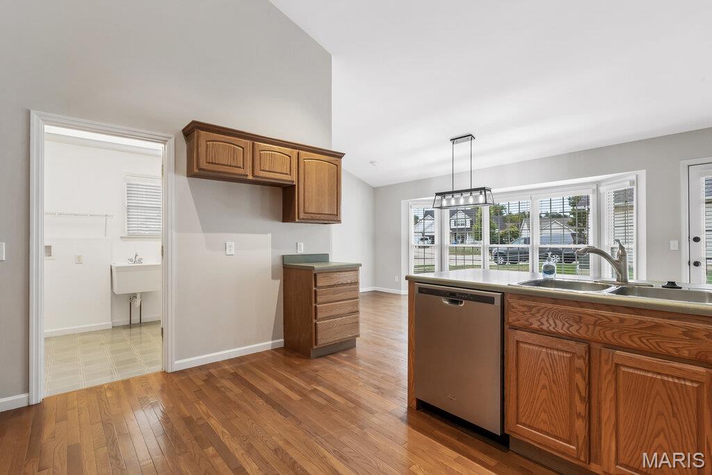 2 Copper Trail Court