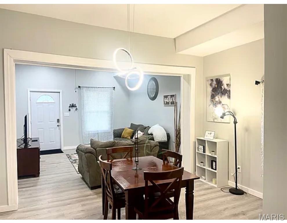 6828 Magnolia Avenue