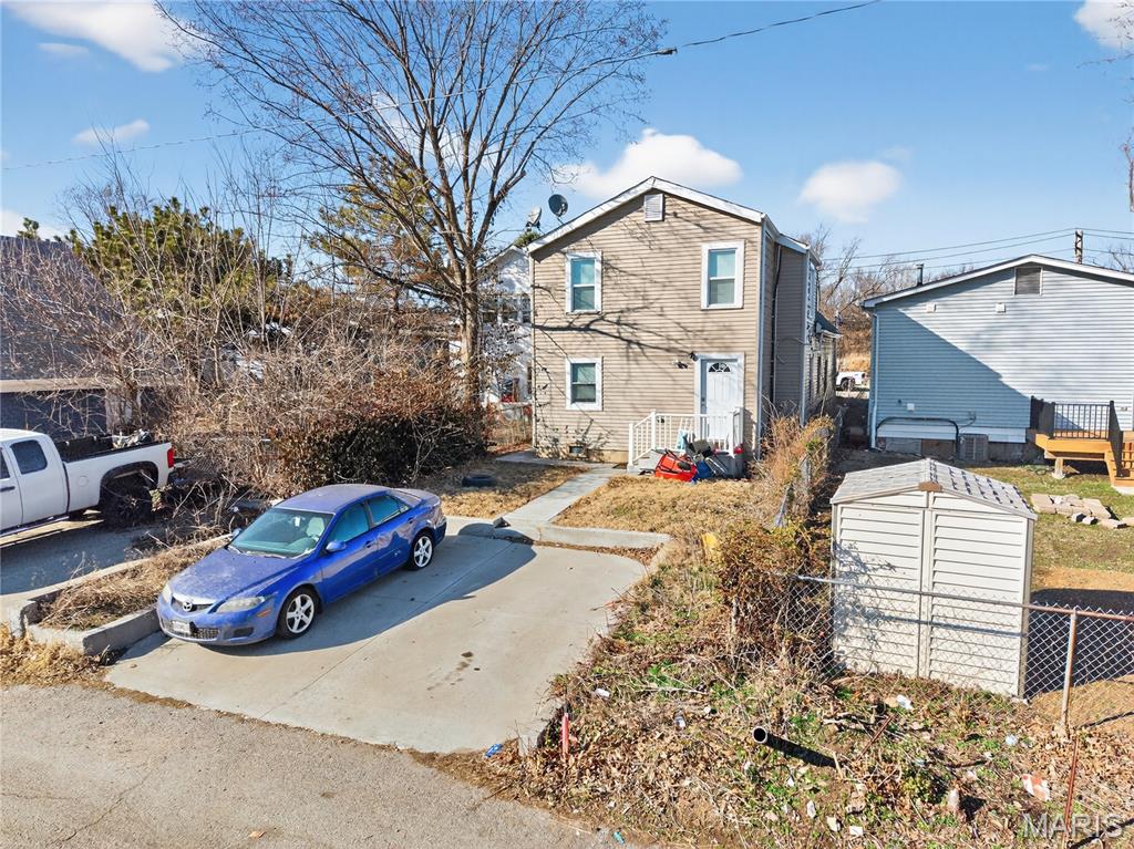 6828 Magnolia Avenue