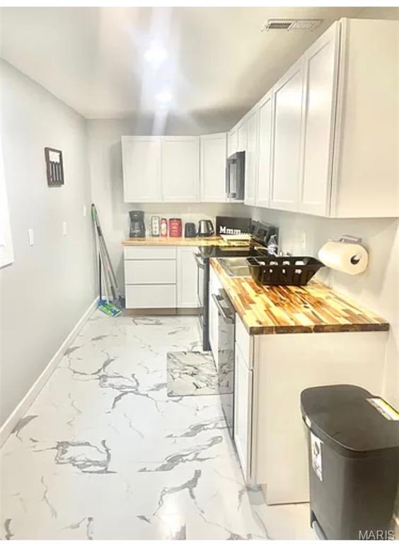 6828 Magnolia Avenue