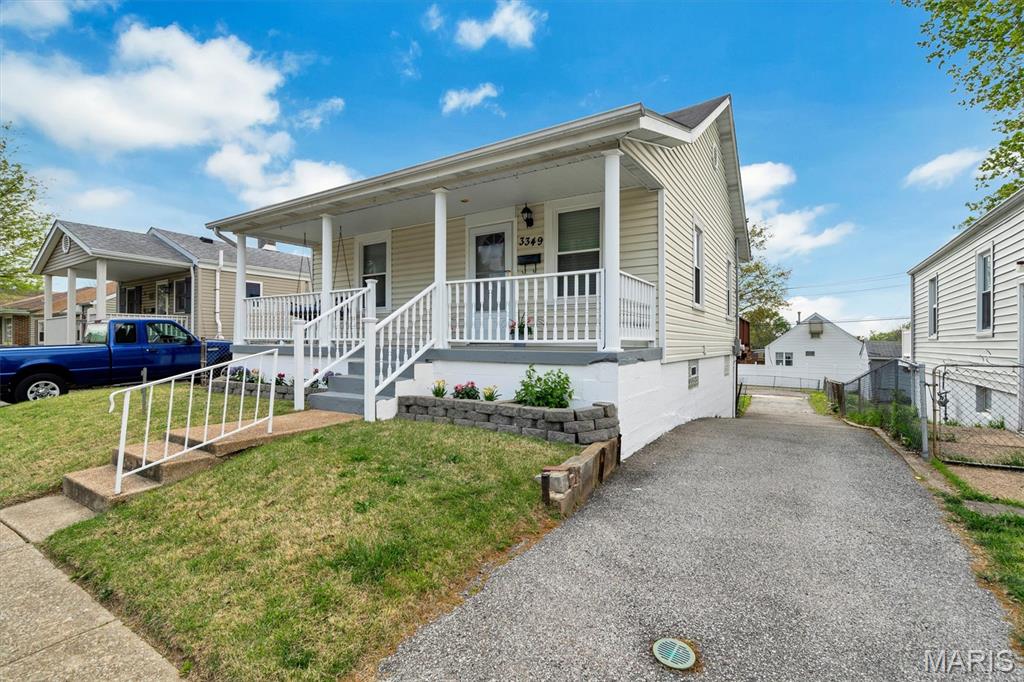 3349 Macklind Avenue