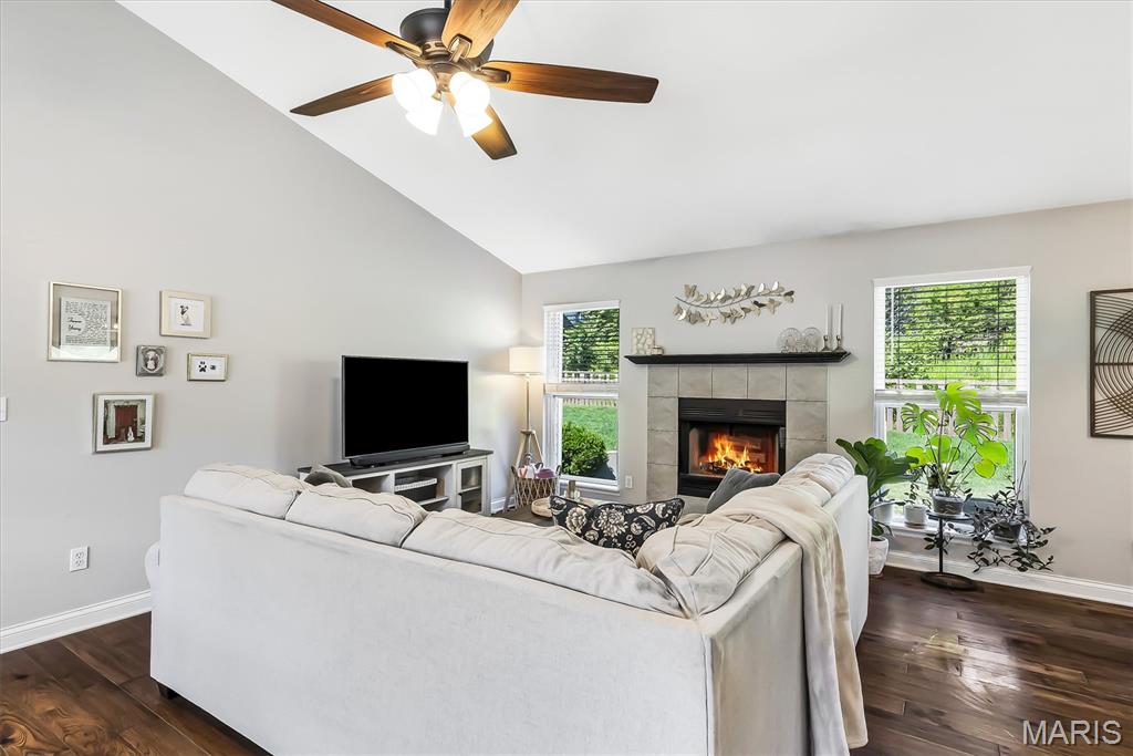 2253 Fairway