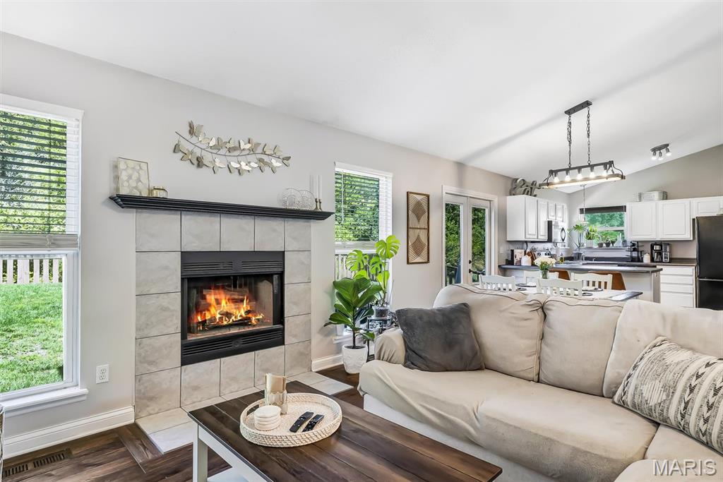 2253 Fairway