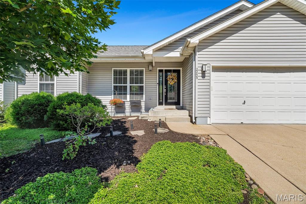 2253 Fairway