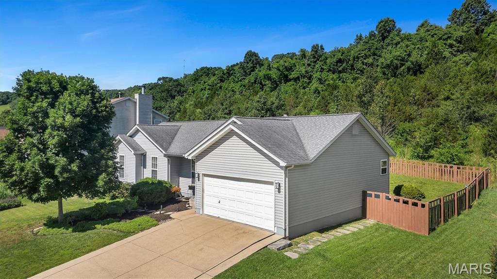 2253 Fairway