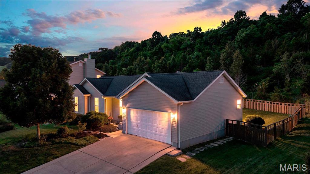 2253 Fairway