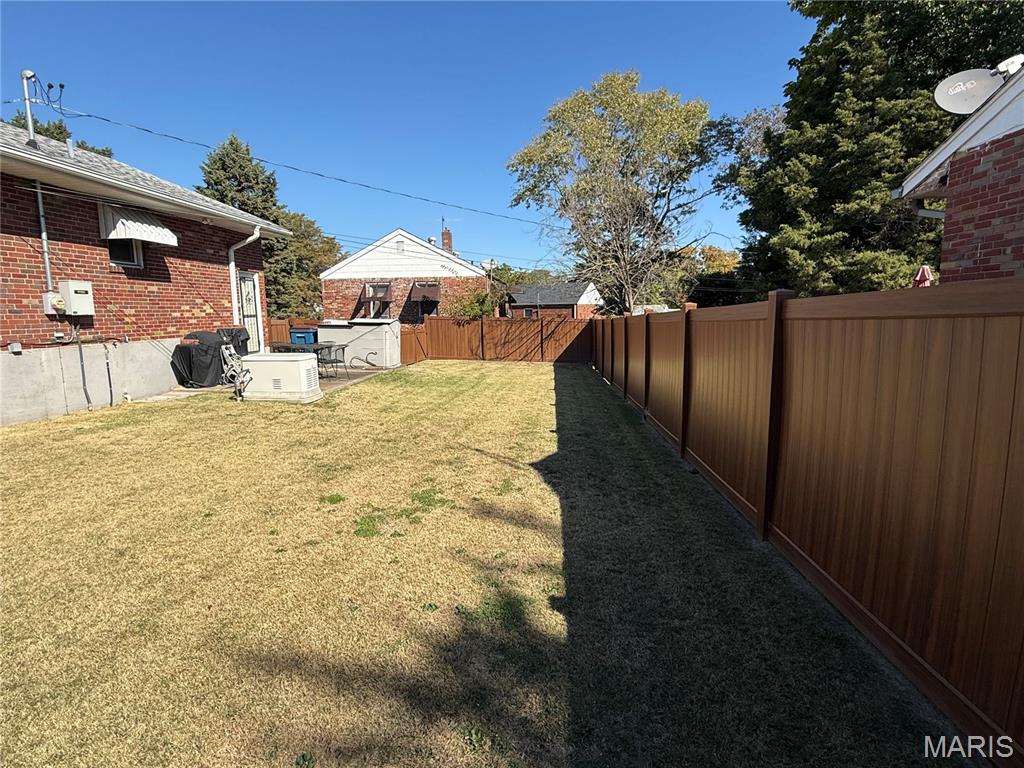 8704 Agate Court