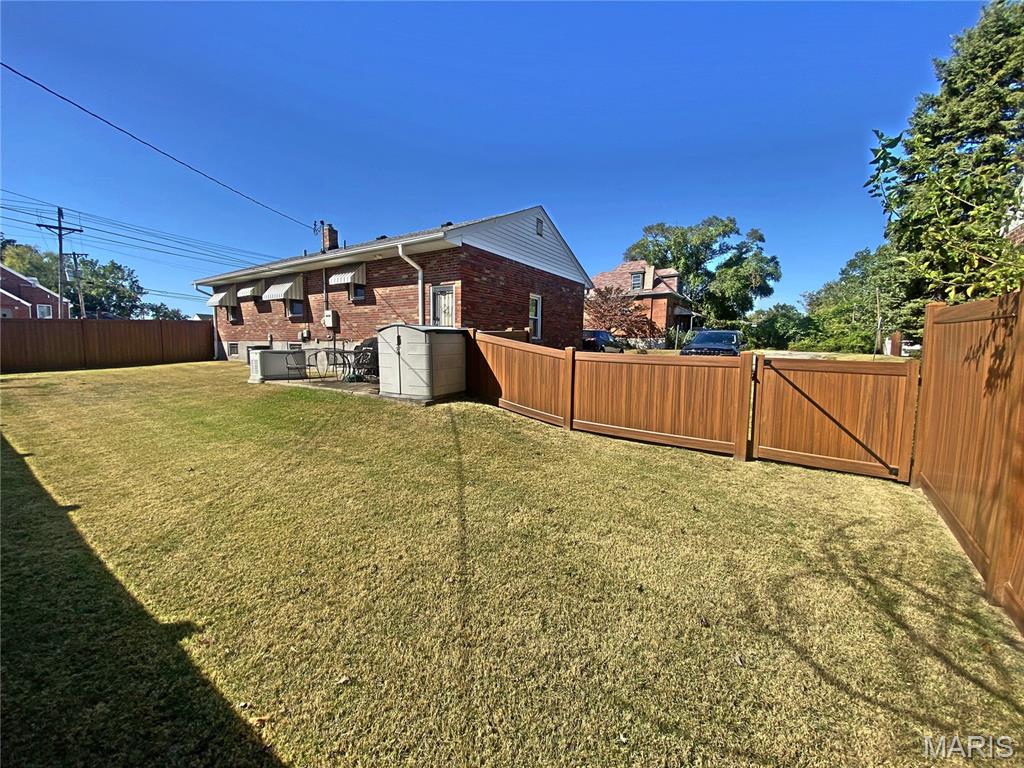 8704 Agate Court