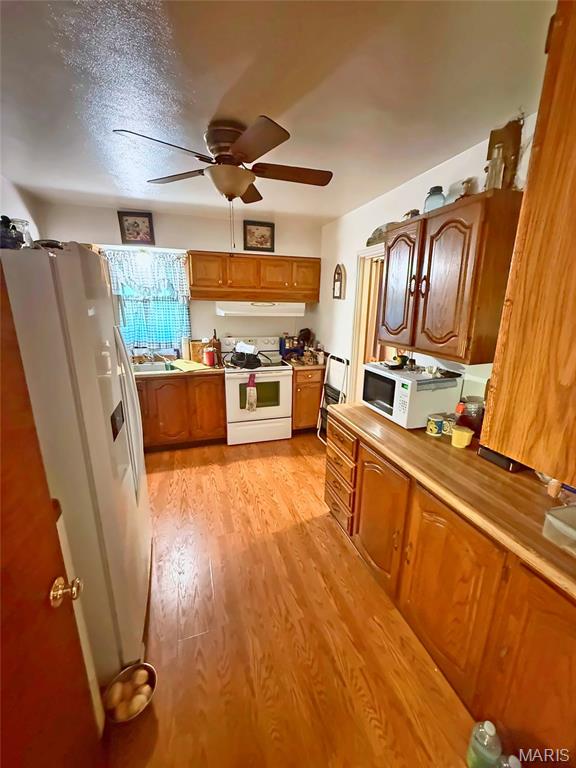 8704 Agate Court