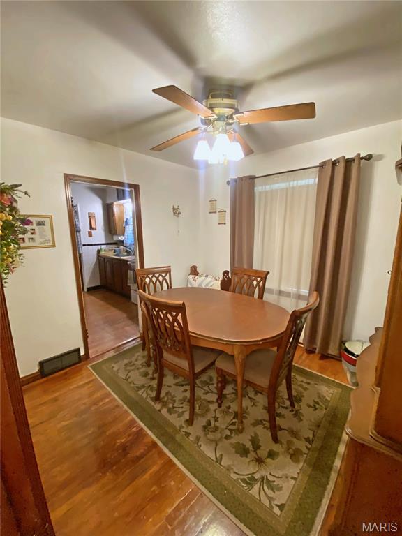 8704 Agate Court