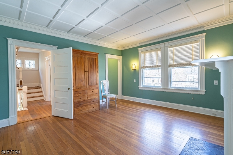 12 Wetmore Ave 1