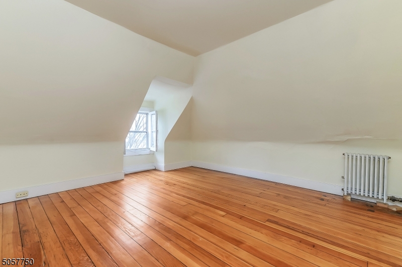 12 Wetmore Ave 1