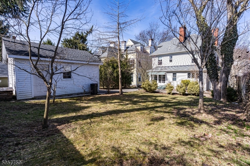 12 Wetmore Ave 1