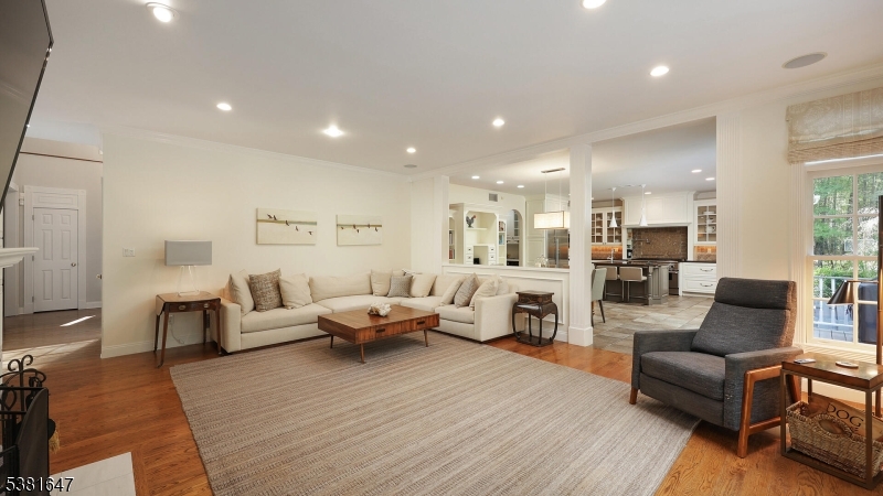 118-2 Dryden Rd