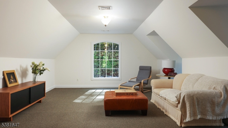 118-2 Dryden Rd