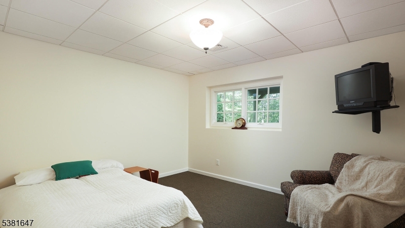 118-2 Dryden Rd