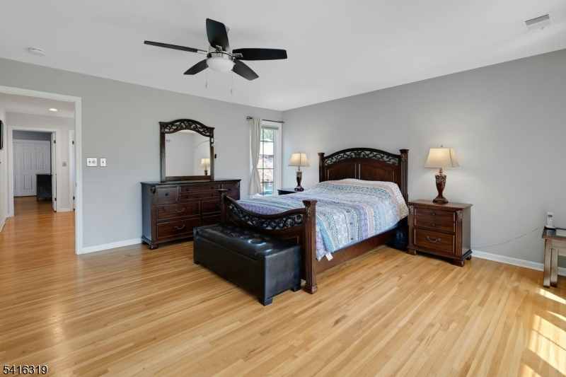 21 Shelley Pl