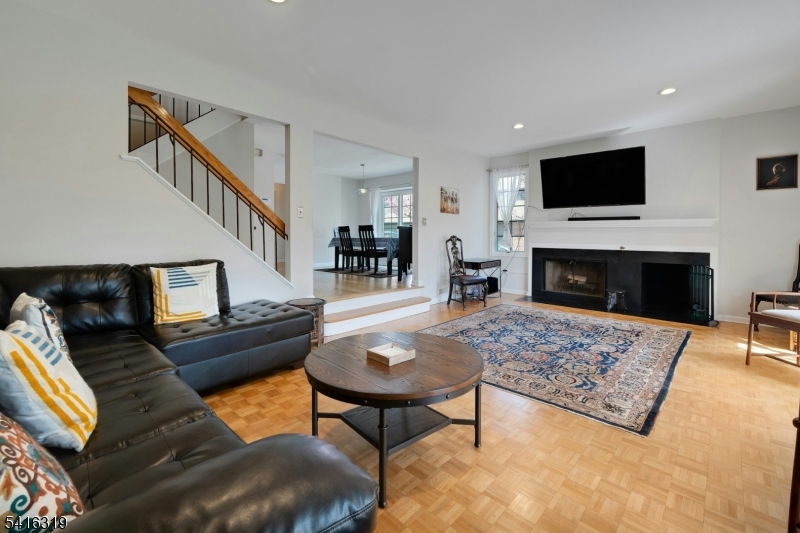 21 Shelley Pl