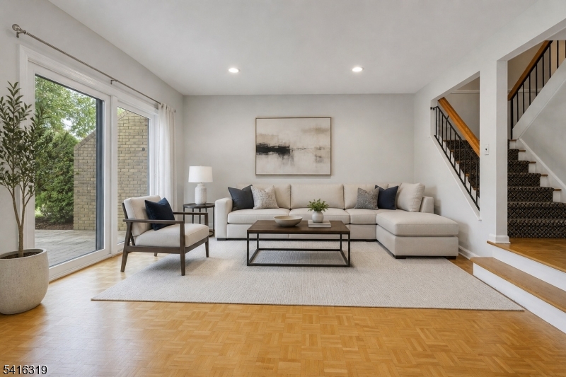 21 Shelley Pl