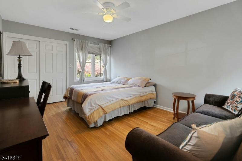 21 Shelley Pl