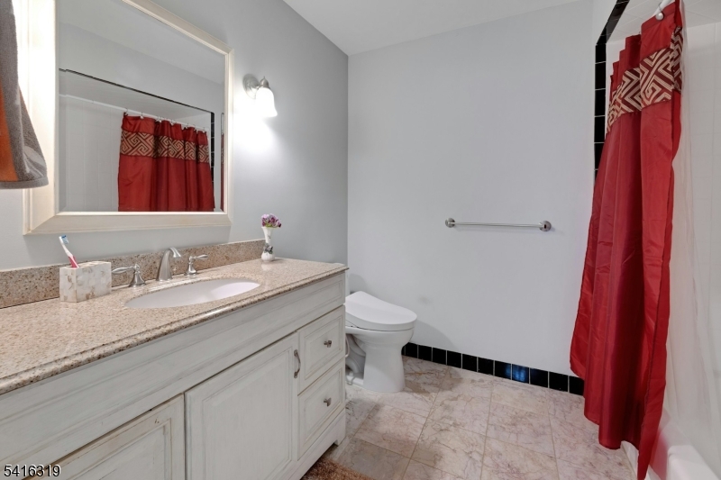 21 Shelley Pl