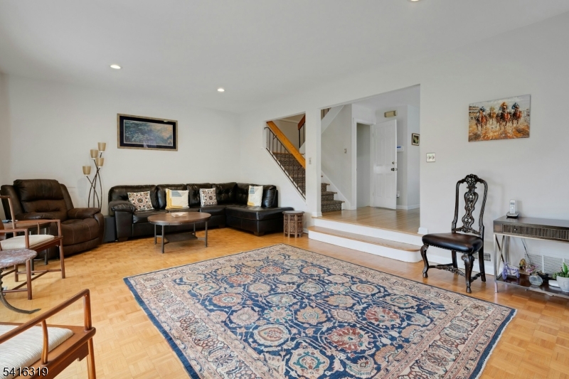 21 Shelley Pl