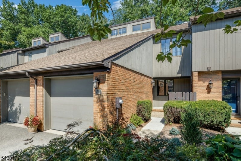 70 Keats Way