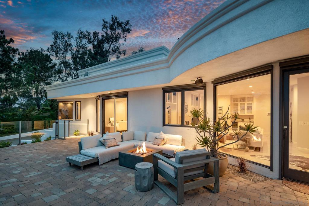 1953 Crest Drive