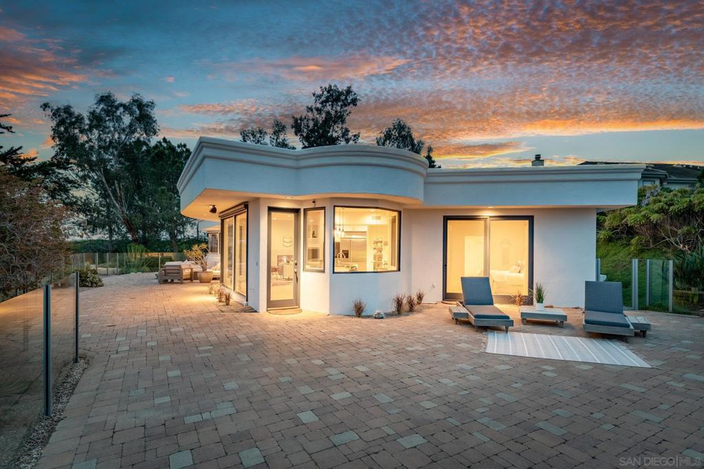 1953 Crest Drive