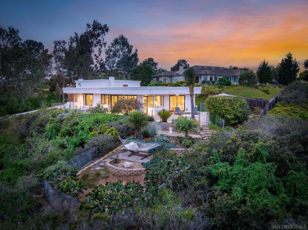 1953 Crest Drive