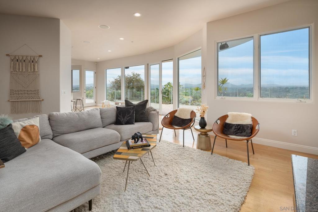 1953 Crest Drive