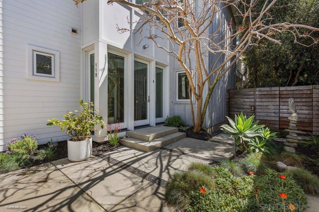 119 Mozart Ave