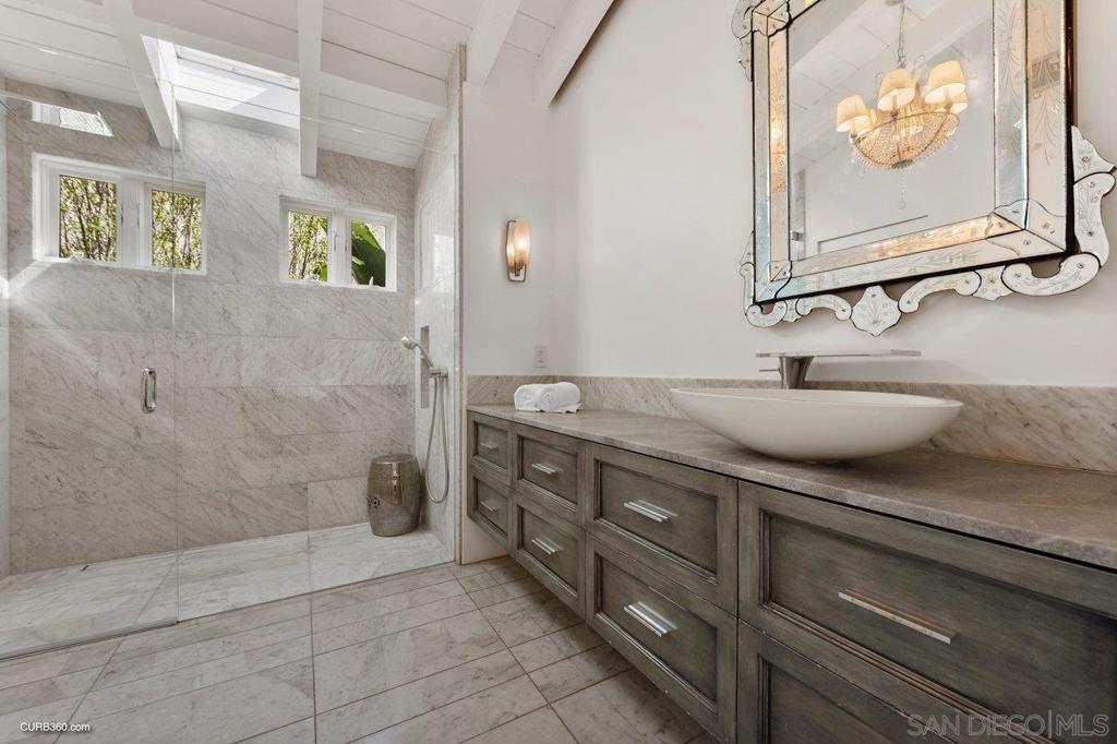 119 Mozart Ave