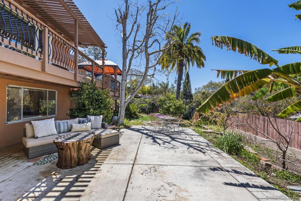 923 Sunset Drive