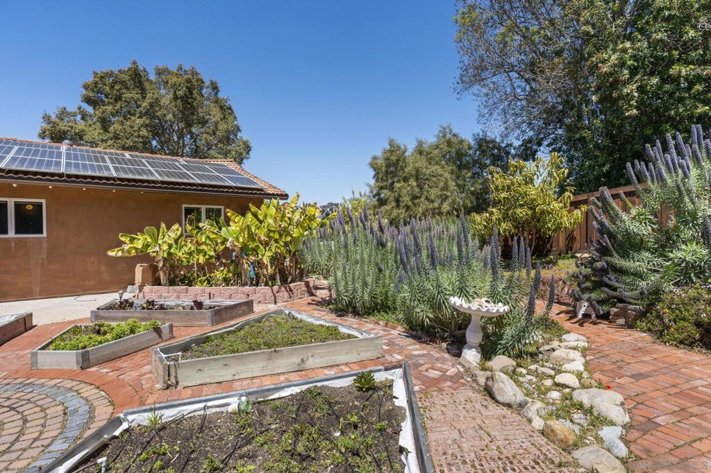 923 Sunset Drive
