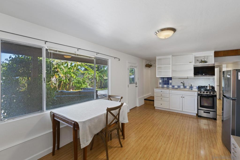 923 Sunset Drive