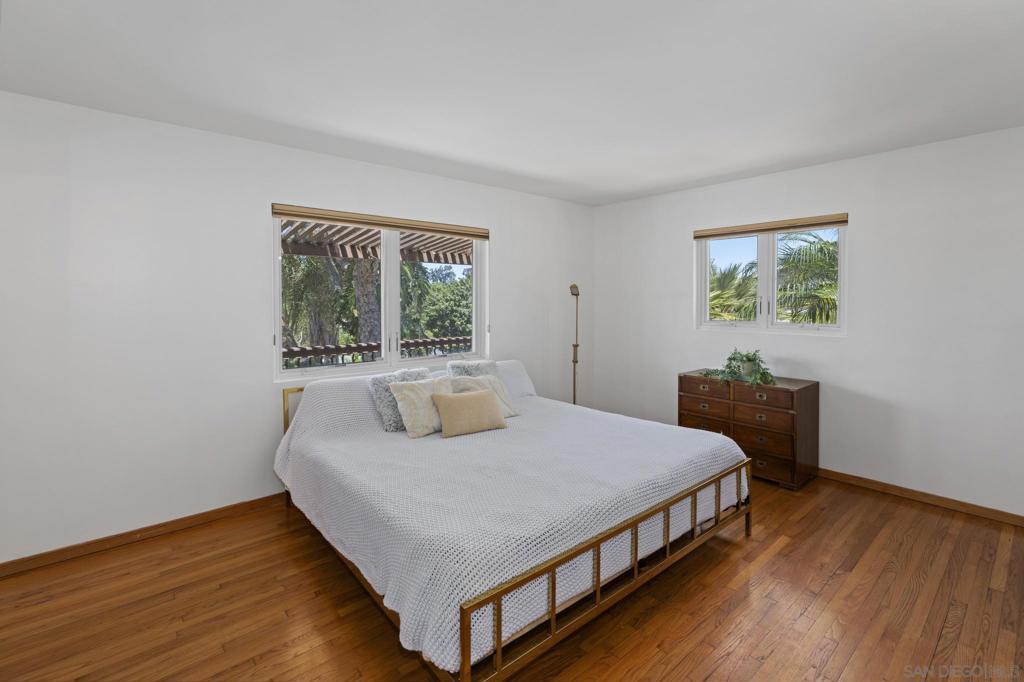 923 Sunset Drive